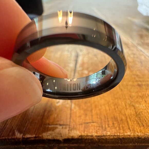 Triton 8mm Tungsten Carbide and Black Ceramic Bevel Edge Comfort Fit Band - Picture 3 of 6